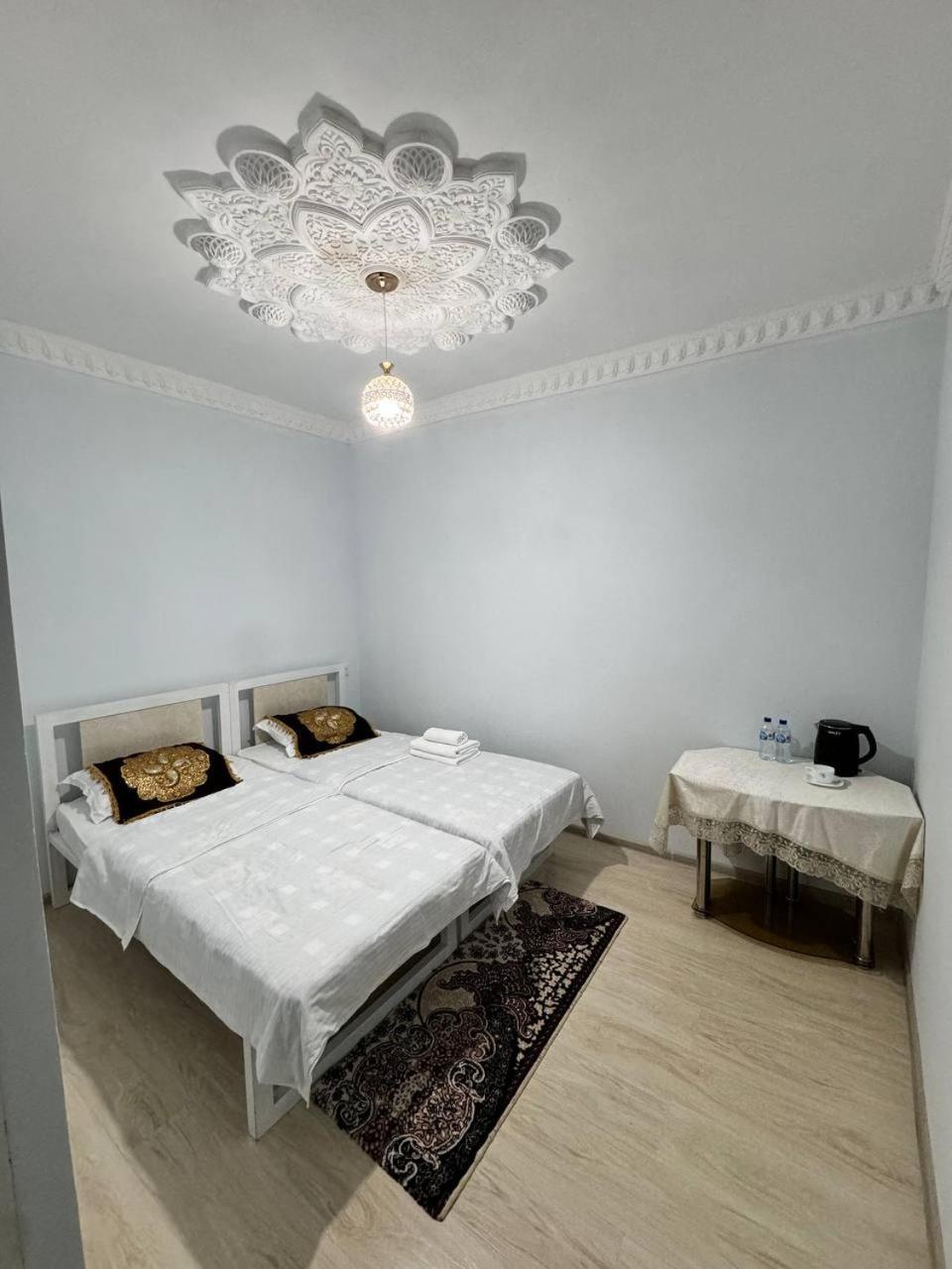 Boutique Boulevard Buchara Buitenkant foto