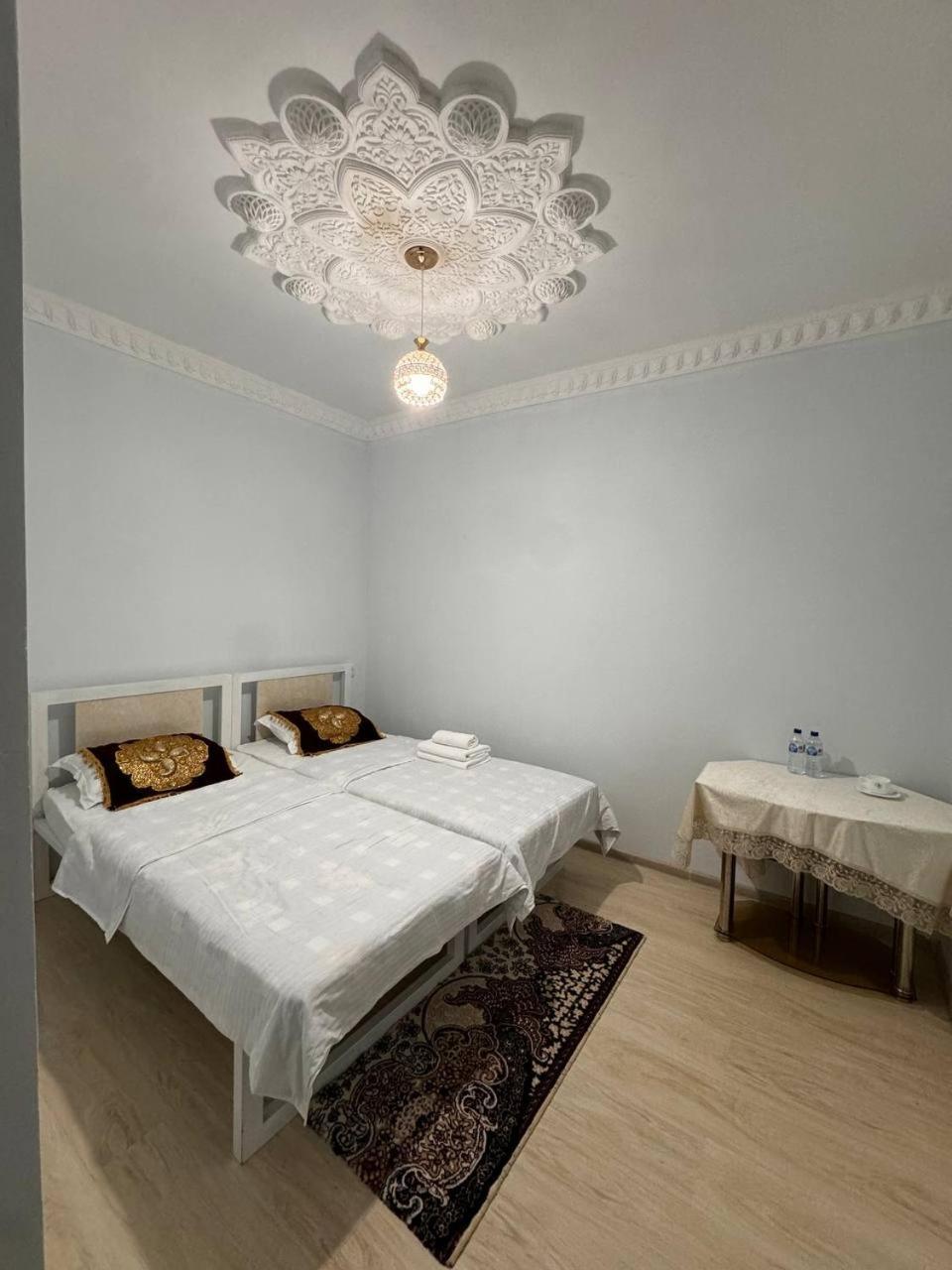 Boutique Boulevard Buchara Buitenkant foto