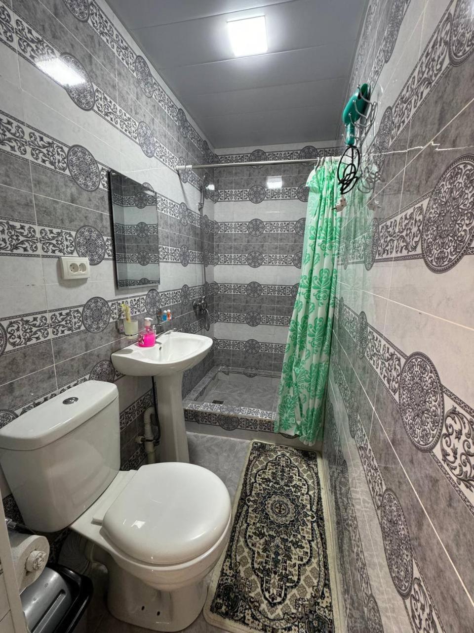 Boutique Boulevard Buchara Buitenkant foto